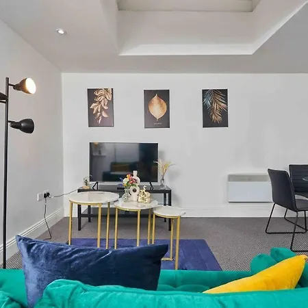 Apartment New! 3 Beds - Family & Work - Free Parking Leeds (West Yorkshire)