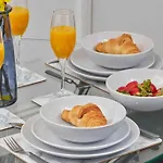 Apartment Sleeps 3 - Perfect For Families - Contractors - Professionals - Free Parking & Wifi