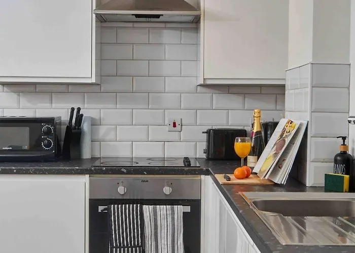 Sleeps 3 - Perfect For Families - Contractors - Professionals - Free Parking & Wifi Leeds (West Yorkshire)